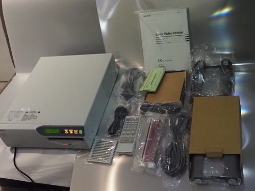 Sony color video printer - color,