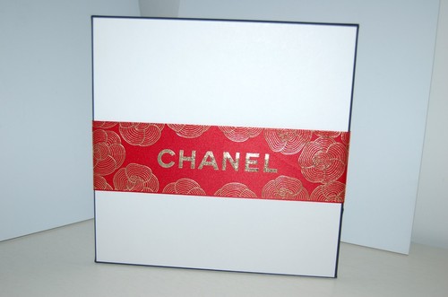 Chanel geschenkkarton mit - chanel,