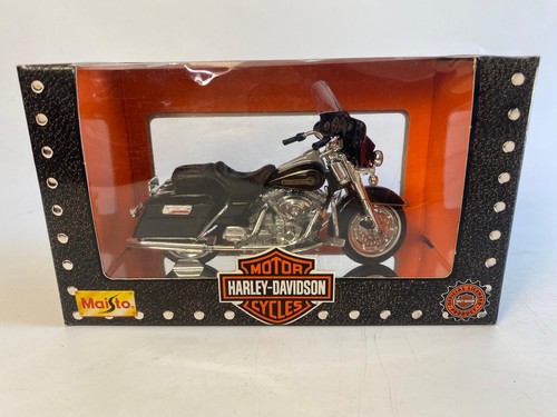 Model maistro flht - 1:18,