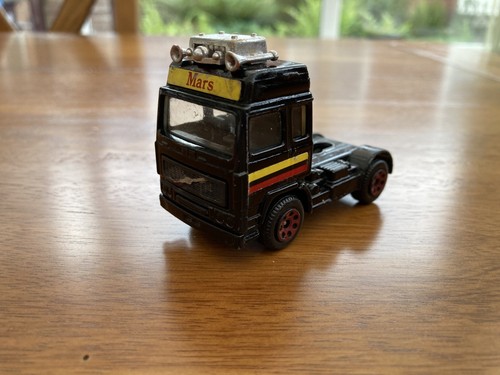 Corgi volvo f10 globe trotter - globe,