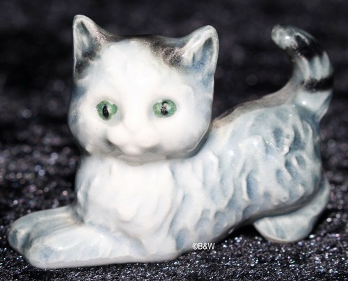 Kleine keramikfigur eines - kleine,