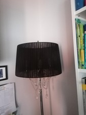 Lüster mit Stehlampe sehr gut erhalten Schwarzer durchsichtiger Lampenschirm