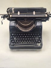 1/5 Alte Schreibmaschine /