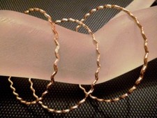 (01703) goldfarbene Armreifen