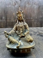rarer chinesischer Bronze Buddha sitzend verziert mit schöner Patina Tibet China