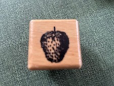 Heindesign, Stempel auf Holzblock, ca. 3x3x3cm, Erdbeere, NEU