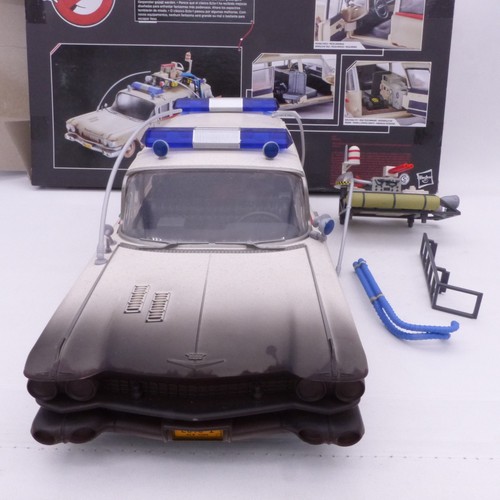 Hasbro fedea cadillac - 18,