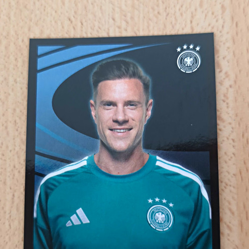 Ferrero 2026 sticker 4 - wm,