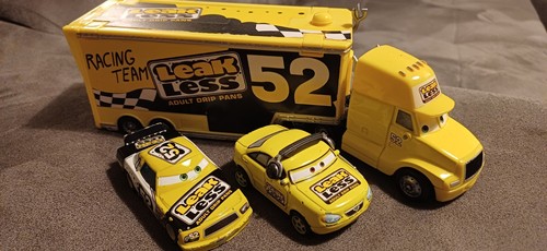 Disney cars racing team 52 - disney, nr.