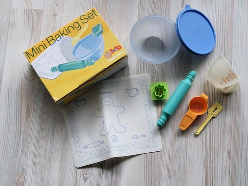 Tupperware mini baking set - tupperware,