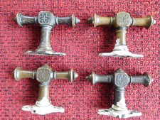 Messing Fensterwirbel/Griffe alt, 4 St.