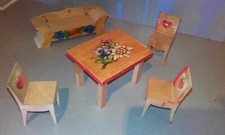 5x Puppenmöbel Stuhl Sofa Tisch handbemalt gedrechselt Puppe Vintage 50er 60er 