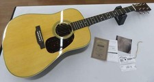 MARTIN D-28 STANDARD mit L.R