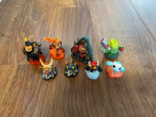 Skylanders trap team figuren - 8,