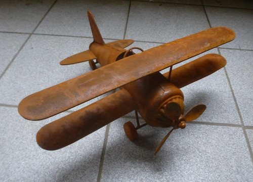 Großes rostiges deko flugzeug - großes,
