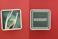 Radegast grüner Hintergrund