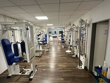 9 x Fitnessgeräte - Physiogeräte - Fitnessfuhrpark - Medizinische Fitnessgeräte