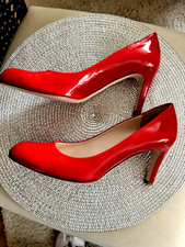 Pumps. Konstantin Starke, rot