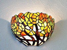 Wandleuchte im Tiffany Stil