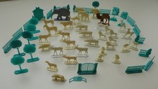 Flachtiere Zoo 62 Teile hart Plaste Plastik Vintage 1960er Jahre grün weiss Tier