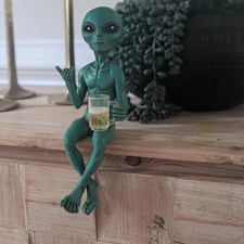 Alien Skulptur Bier Figur
