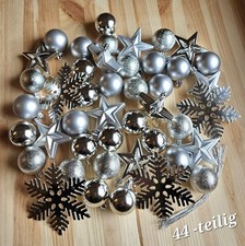 Weihnachtskugeln silber 44
