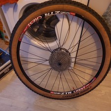 Stans Crest ZTR Hinterrad 11 Gang Shimano XT