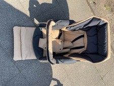 Kinderwagen von Emmaljunga (Beige)  Gebraucht. Mit Emmaljunga Rollbrett.