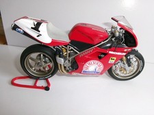 Carl Fogarty #1 Ducati 916 WSB