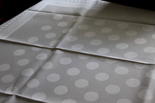 Alte Tischdecke, Tafeltuch, Damast große Punkte und Satinstreifen, Halbleinen