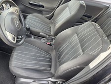 Opel Corsa D 5 Türer Sitz Sitze Stoff Fahrersitz Beifahrersitz Rücksitzbank