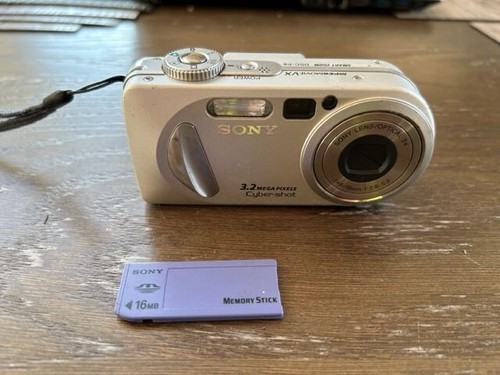 Sony cyber shot mega pixel - cyber-shot,