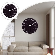 Totenkopf Wanduhr mit