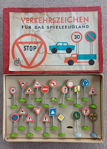 Ddr verkehrszeichen für das - , "verkehrszeichen
