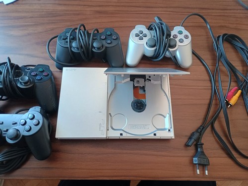 Playstation silber 4 - playstation, 2