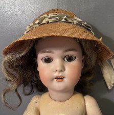 ALTE PUPPE SONST HALBIG