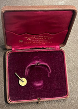 Altes Taschenuhren Etui leer 12,5x10,5cm für 4,5cm Uhr Schlüssel Stempel Herford