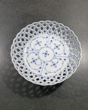 Blau weiße Lochschale von 'cs