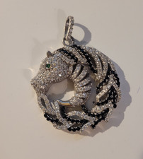 Eleganter Kettenanhänger aus