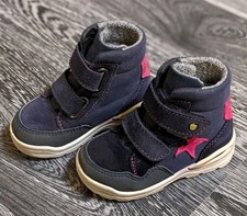 Gefütterte Winterstiefel