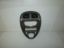 Lüftungsdüsen vorn Mitte  Citroen Xsara Picasso BJ 2002  KLYC  9631315877