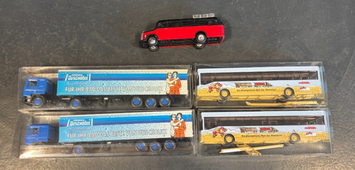 Zwei busse - busse,,