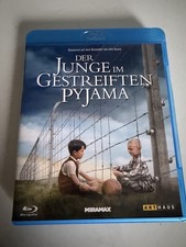 Der Junge im gestreiften