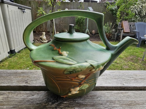 Vintage art deco roseville - vintage,