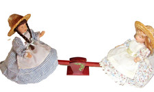 Nostalgie Puppen mit Wippe