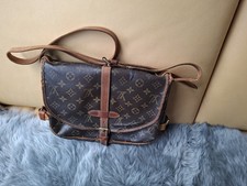 LOUIS VUITTON Saumur 30 Umhängetasche, Sattle-Bag,  Monogram Canvas. Original