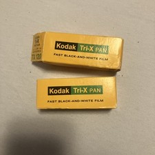 2x Kodak Tri-X Pan 120 Rollfilm ISO 400 Tri-X Ablaufdatum 02/1975