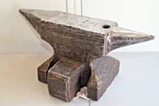 Alter Schmiedeamboss 135 kg Amboss gesenkgeschmiedet Schmiede Schmiede