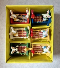 Kinderzimmerdekoration, ein aus Holz gefertigter Hase und ein Bett, 6 Farben