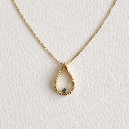 Halskette mit blauem - , diamant